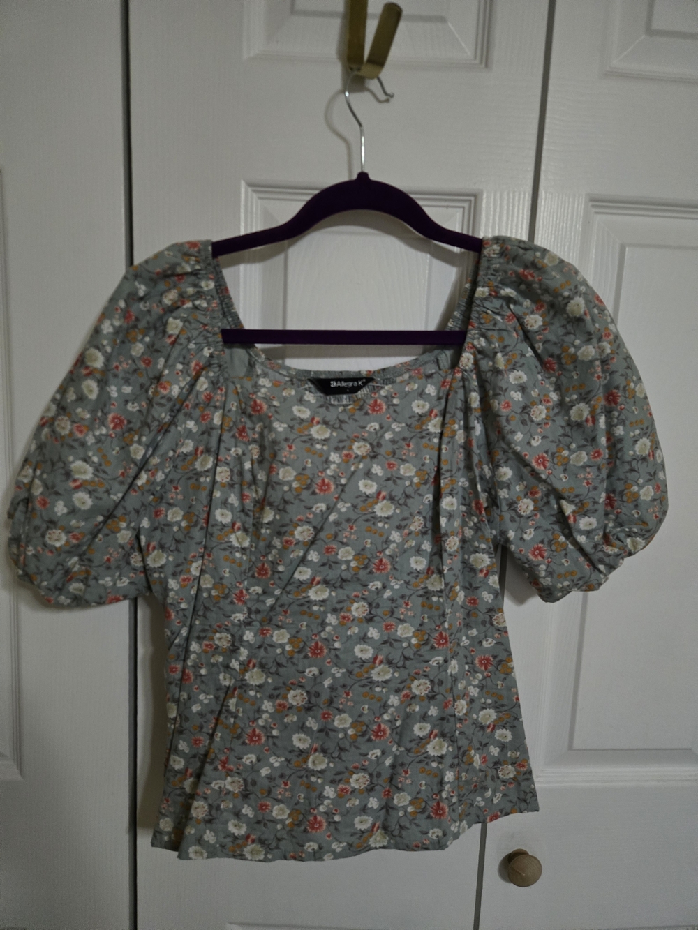 Sage Floral Puff-Sleeve Square-Neck Blouse